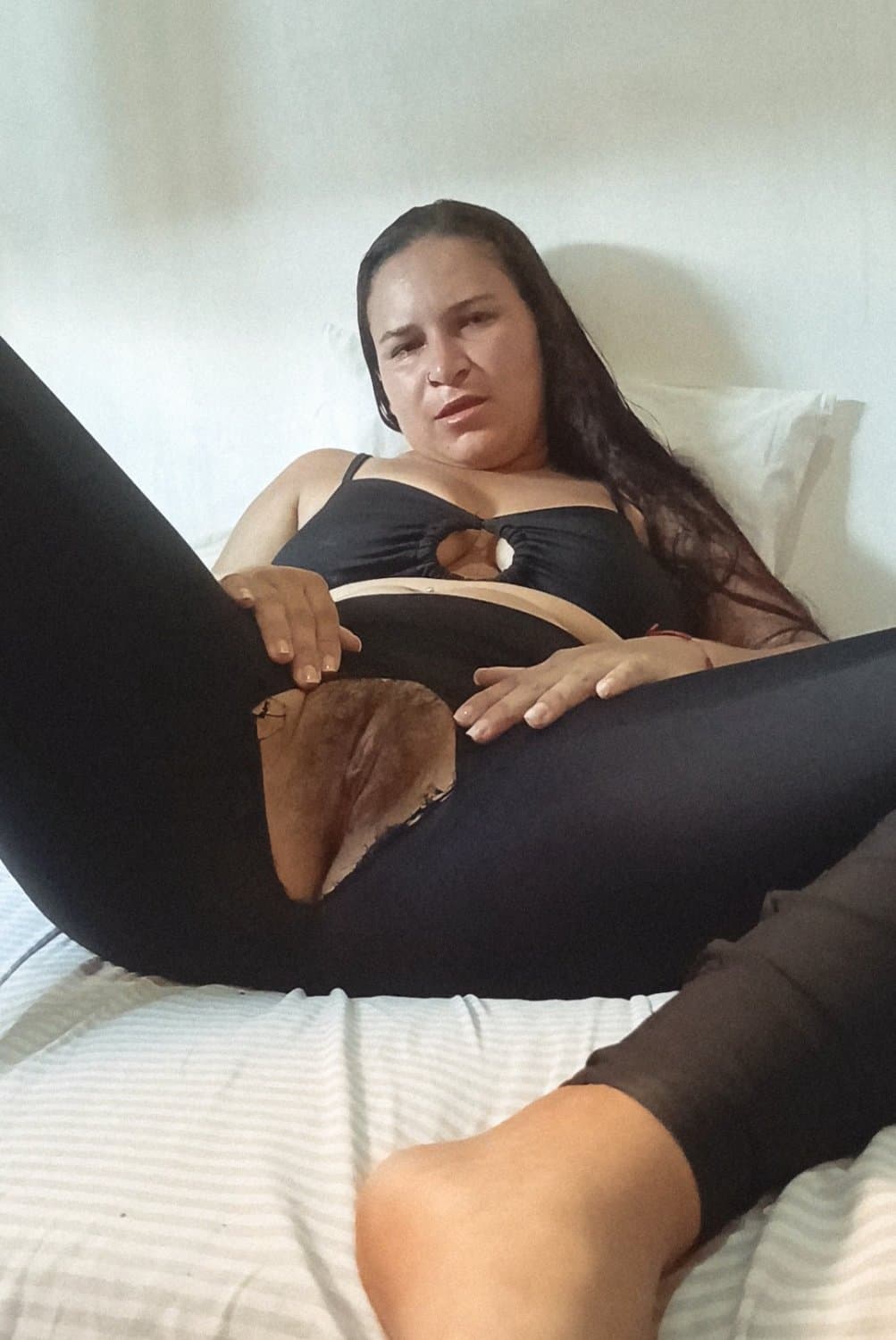 Rasguei minha calça, por q minha buceta tava sufocada