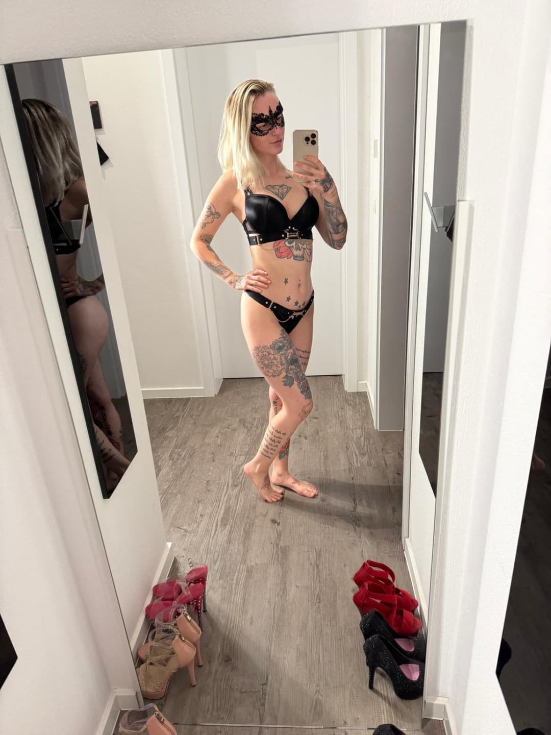 Neue Fotos nach meiner Unterwäsche-Shoppingtour! - von DirtyAddel auf MyDirtyHobby