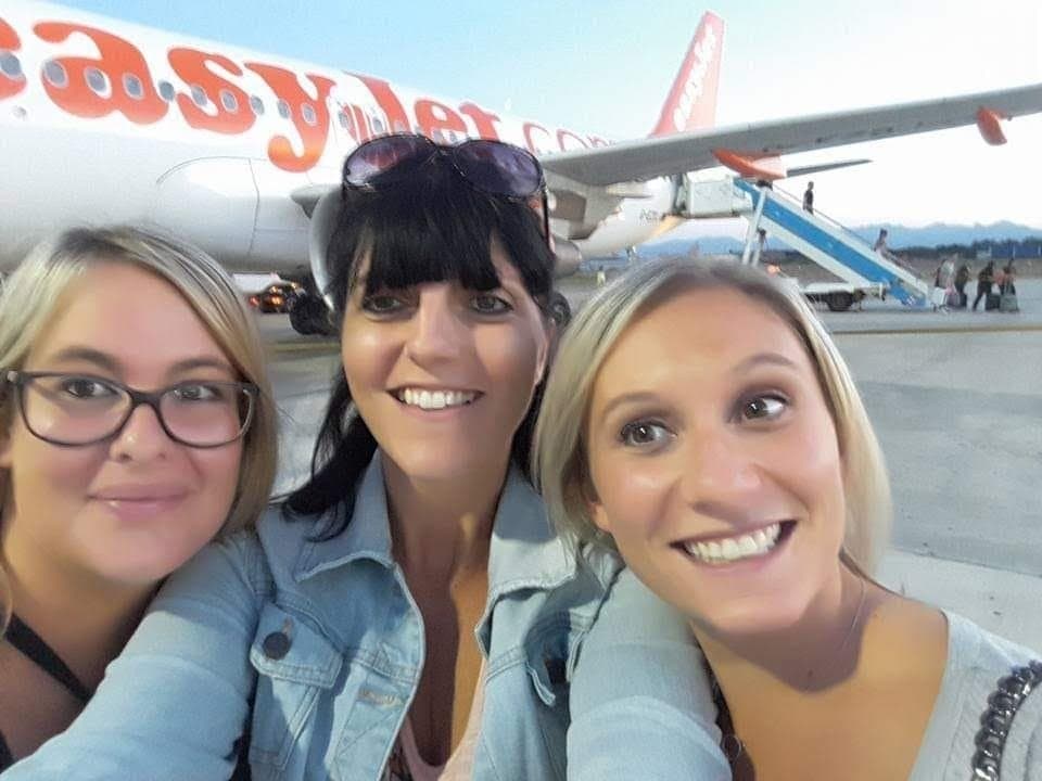 Audrey ma salope, commentez pour plus - Audrey my bitch, comment for more