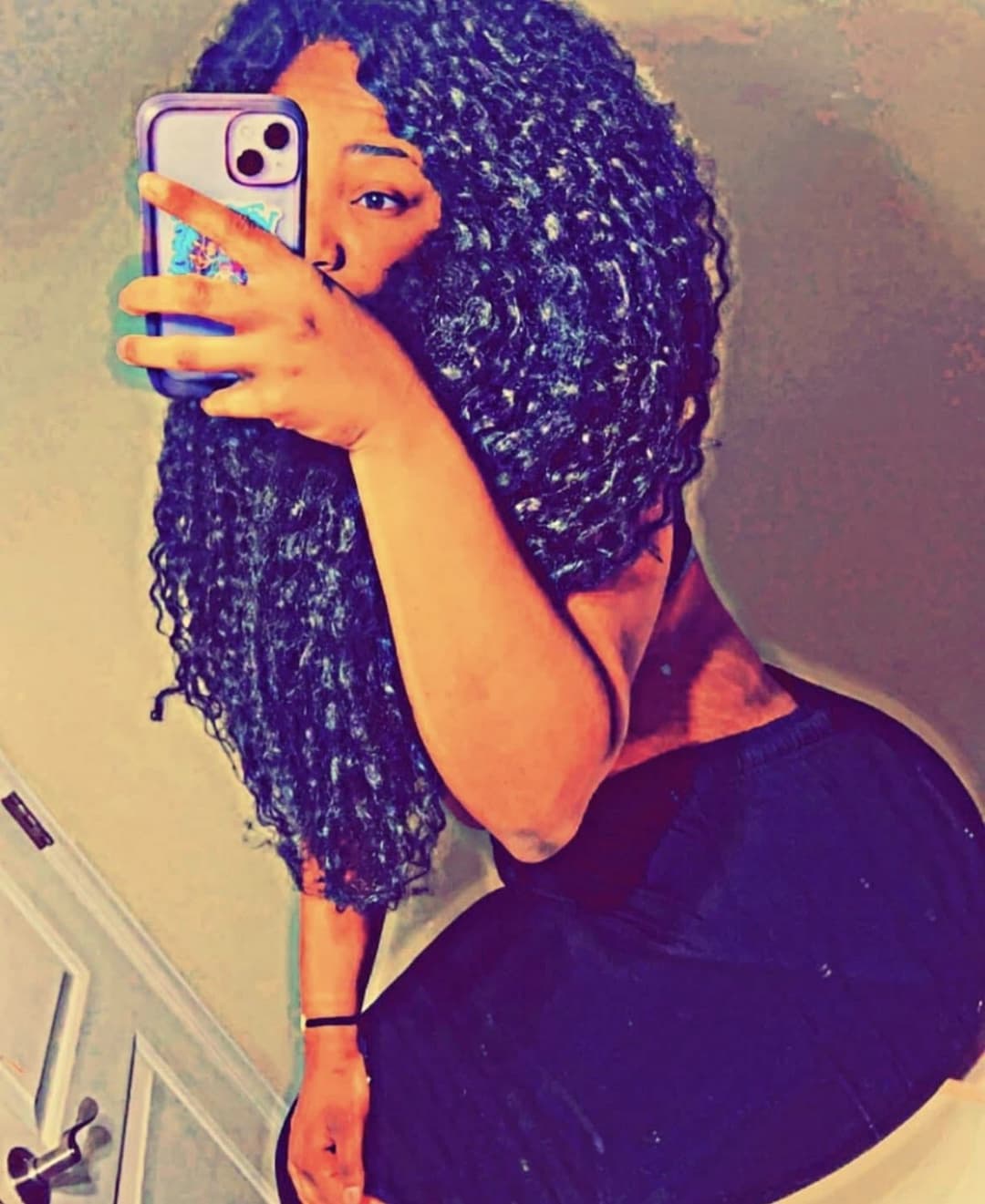 Crazy thick ebony IRL loves showing her crazy curves for horny perverts, goon to this bitch