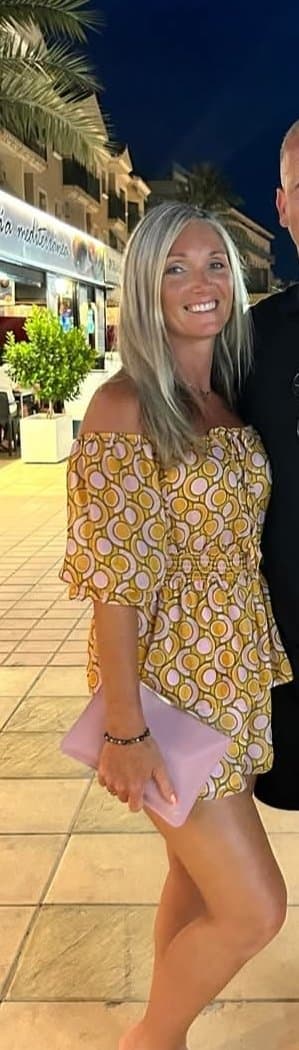 Slut milf Kelly, attention seeking slut