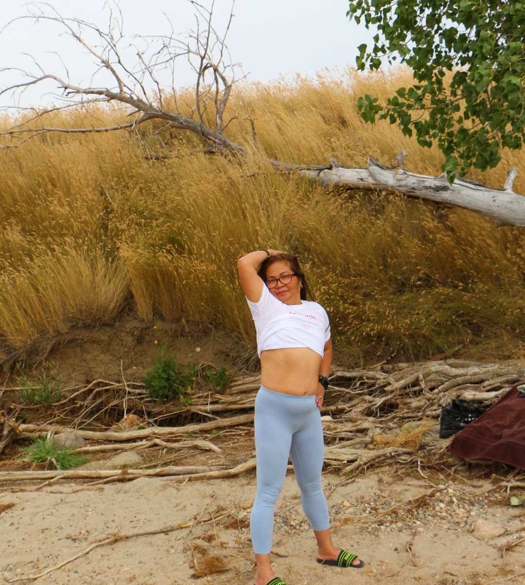 My wife outdoors, braless and cameltoe. She pissed herself. Then I peed all over her white Tshirt!