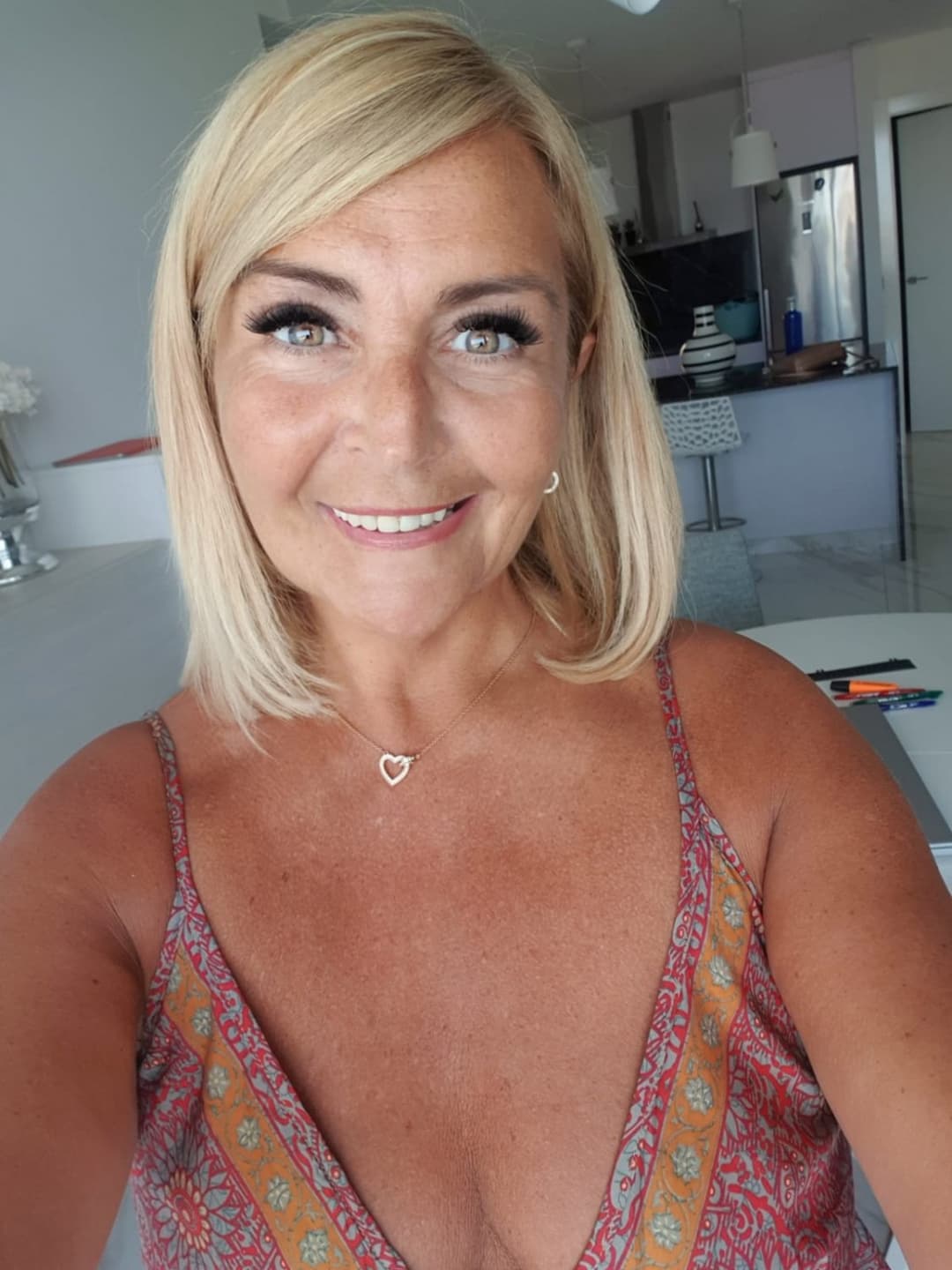 Ann Cath mature beauty