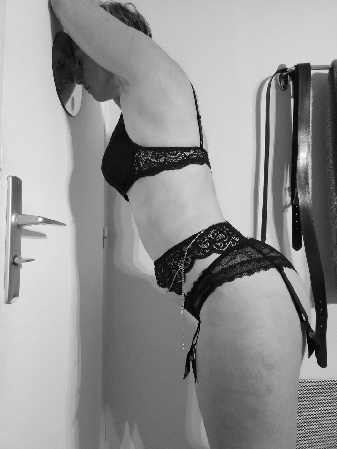 VIRGINIE  bonne MILF française à baiser sans retenue