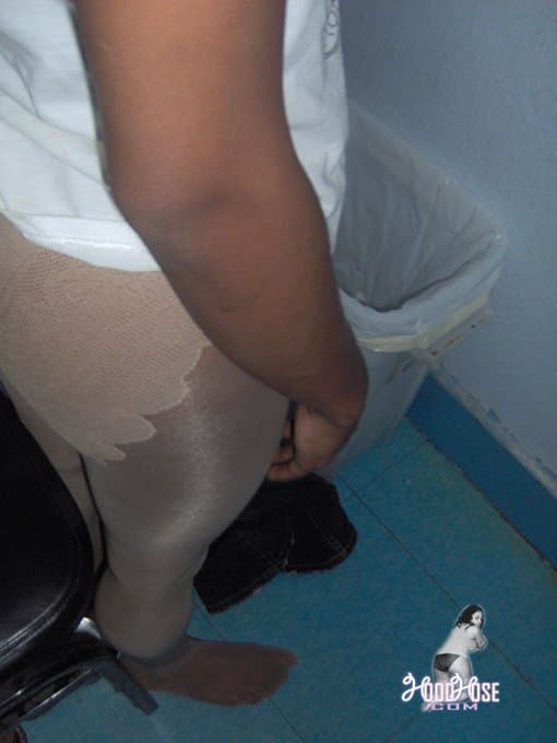 HoodHose model - Dee Dee