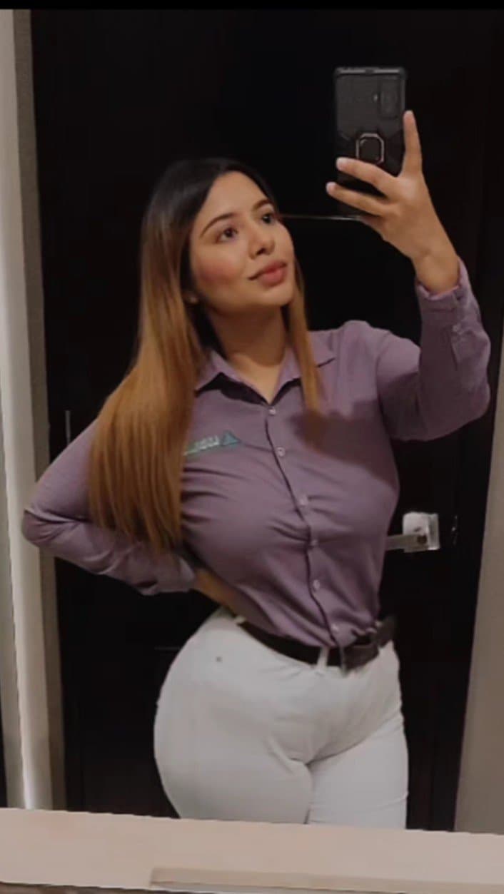 Esmeralda Putita Argentina Cogida A 4 Patas