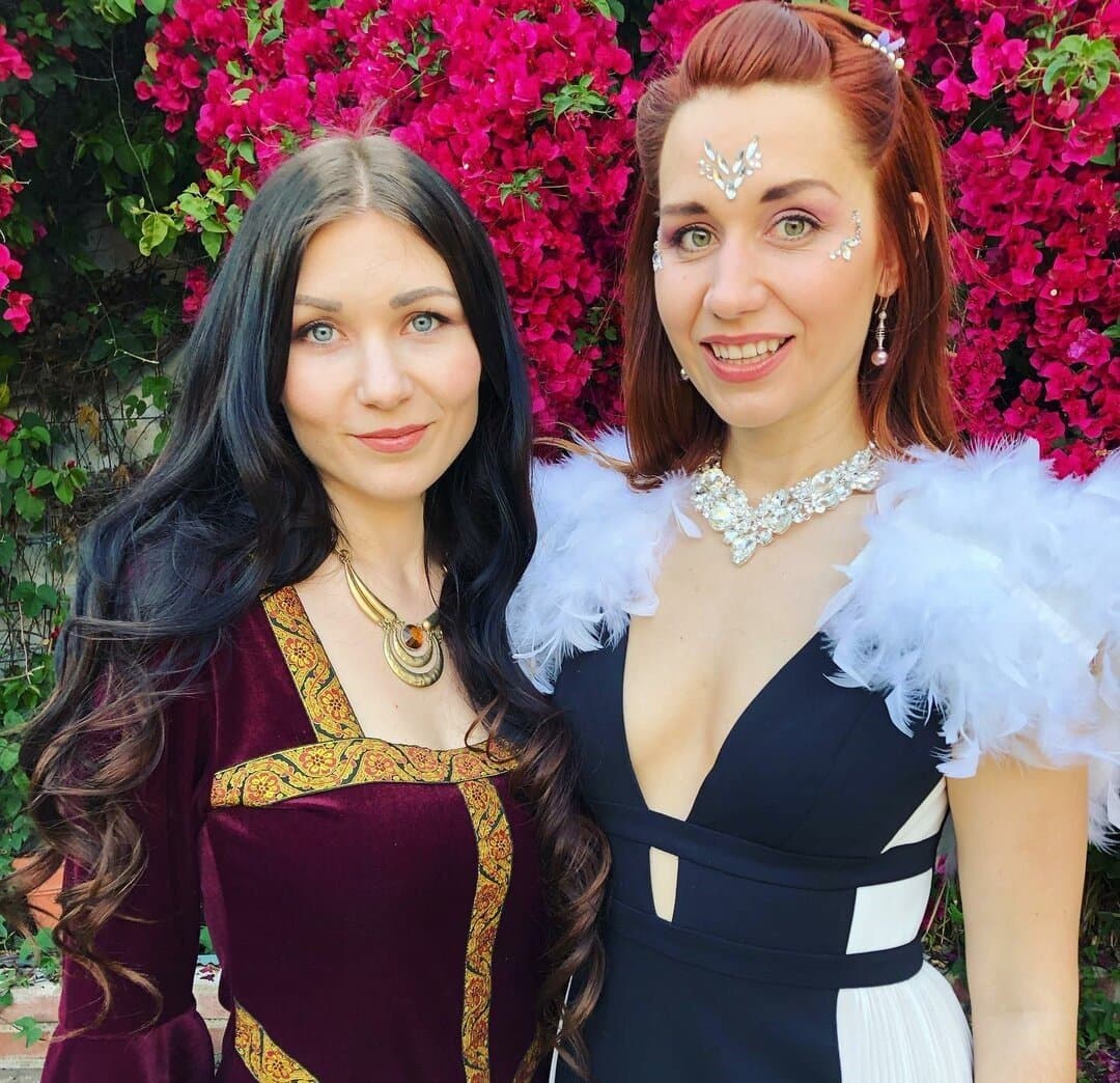 Elizabeth milf vocal coach