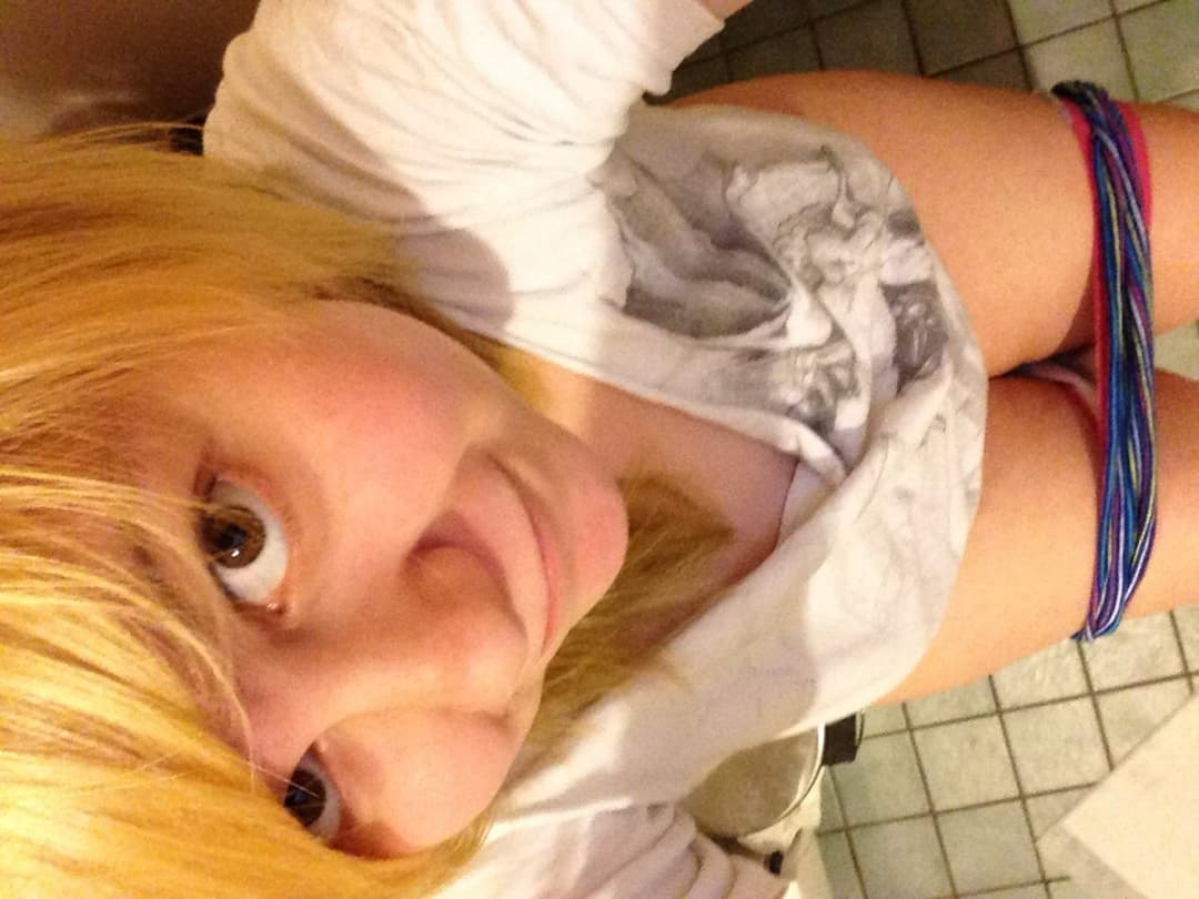 Emily scuderi aka twixie scuderi aka twixiepuppy old nude pics part 2