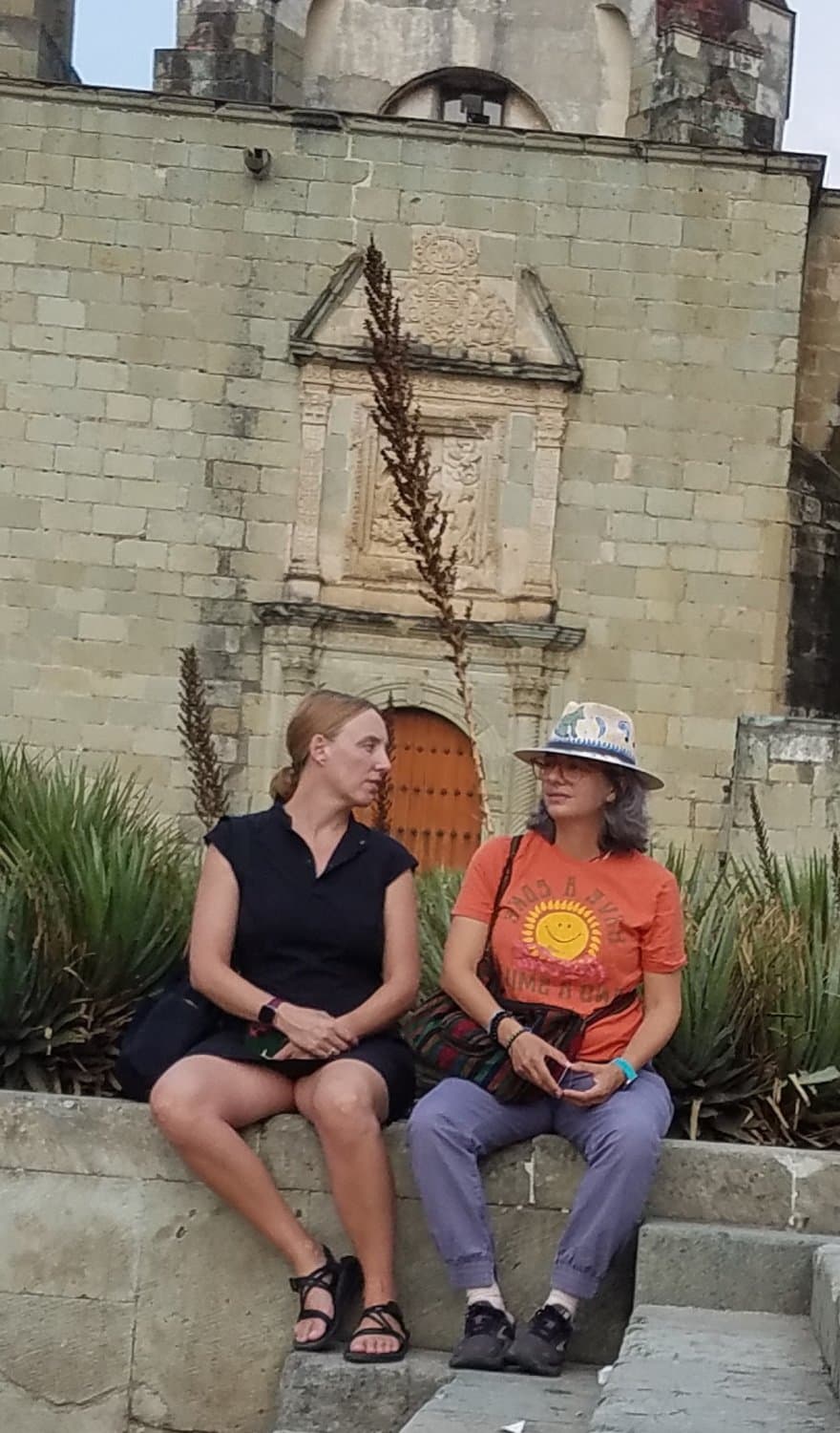 blondie in drees  (legs)