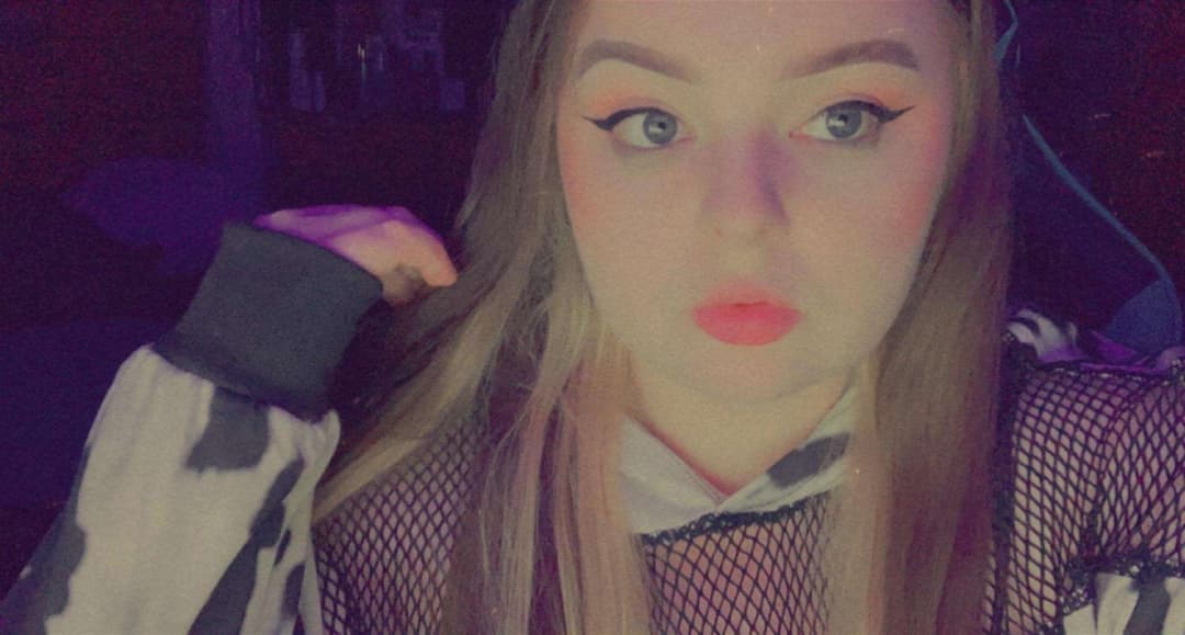 25 year old Webslut Jess from Midwest USA