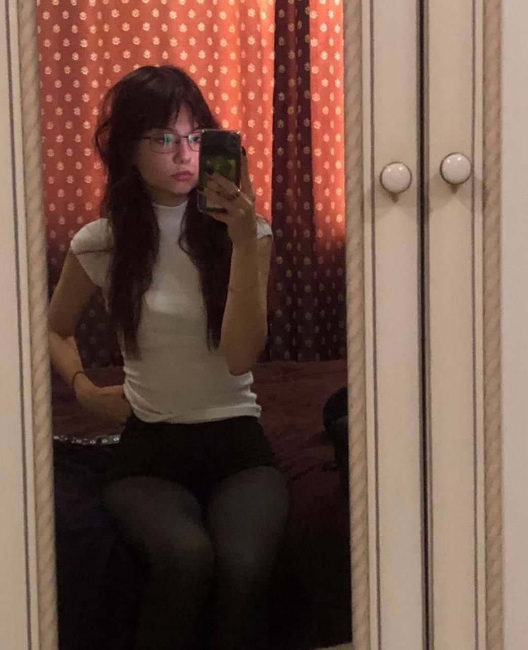 Kik slut @anyasavkin thinks people wouldn’t know her new Kik, doesn’t she look familiar?