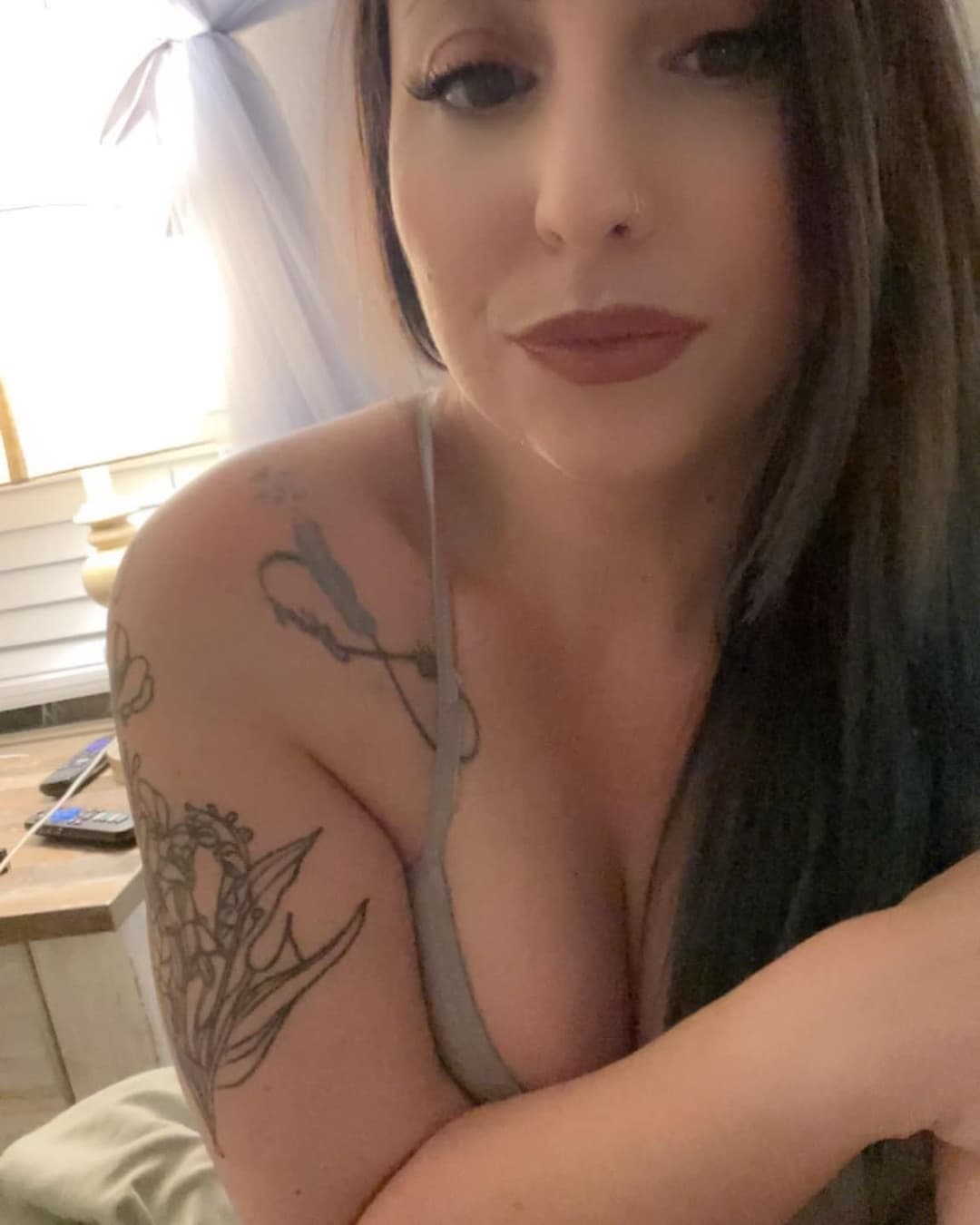 Hot busty single mom Gail