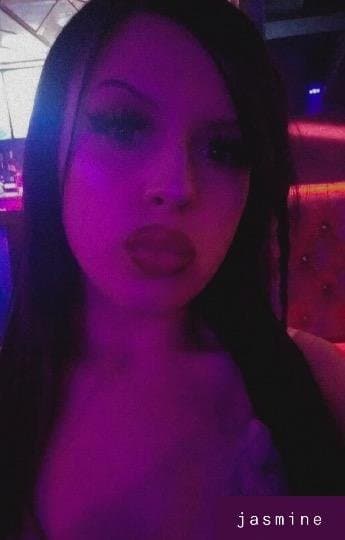 Click to view full size 22 year old Jasmine escort in Orange County ca