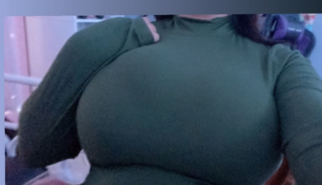 Casey, 18 | Big tits whore back again to show off her slutty holes for your enjoyment