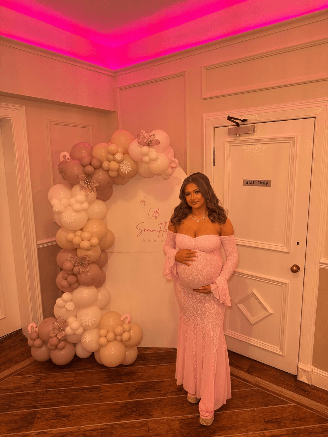 Pregnant teen Hannah big tits 2