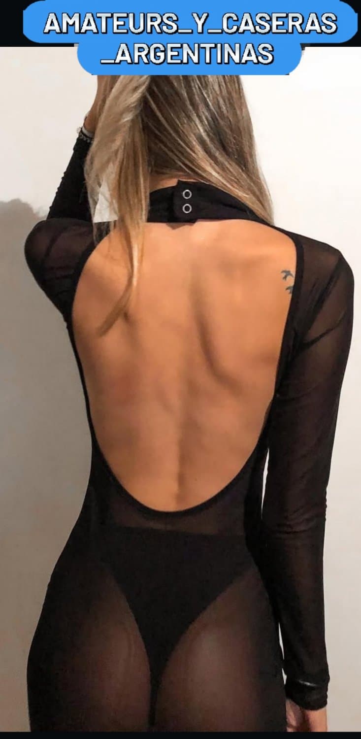 Bien, nada. Los dejo con la rosarina esta y tremendo ojete. S0f1 m4nin0. Esta herniada la hdp!!!3