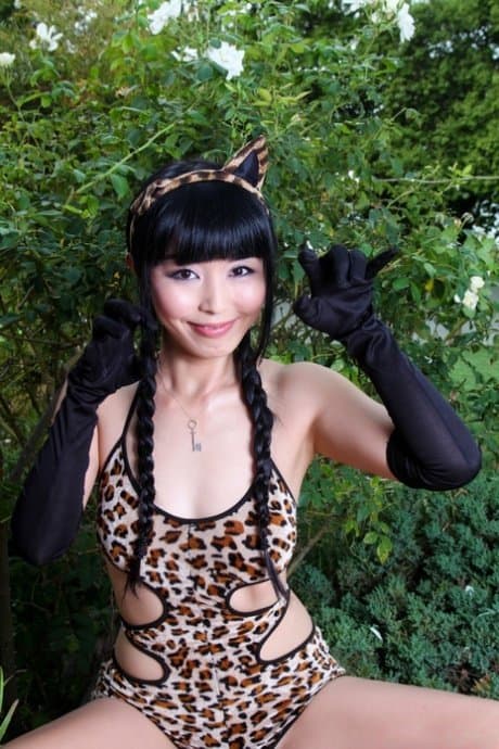 Sexy Half Asian Swimsuit Pics 1