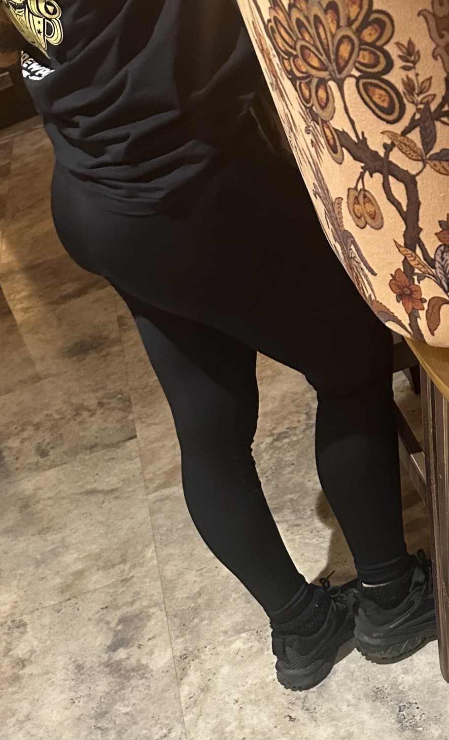 Huge ass teen tight leggins candid