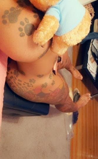 Mature ebony cougar pussy imprint panties milf mom pretty toes and feet tatted up FOUND IN HER PHONE