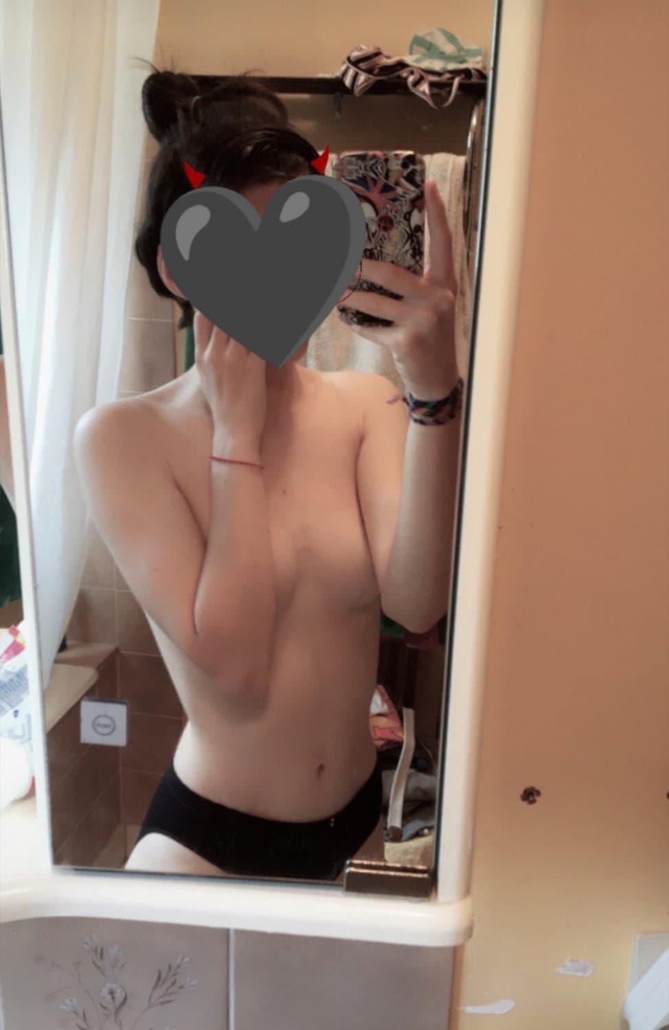 Hot teen faceless nudes