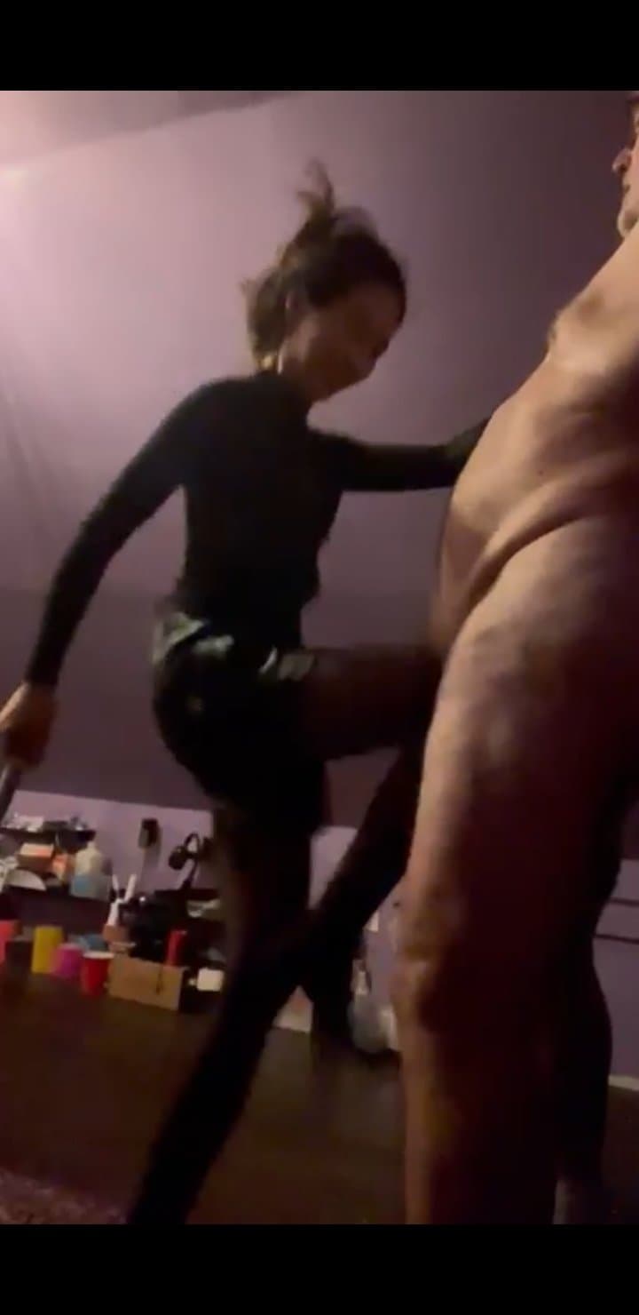 Ballbusted by a Boston domme