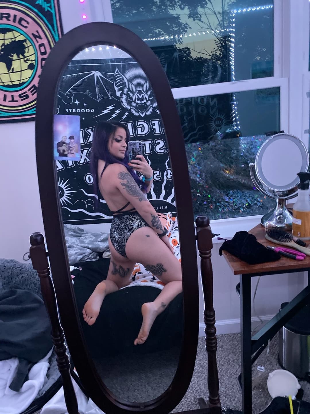 Cute Goth Girl Toying Her Holes