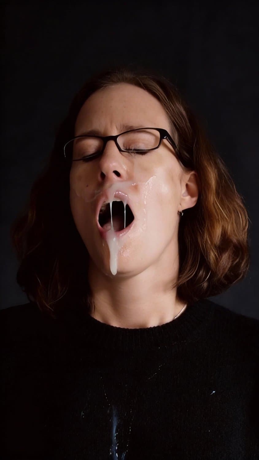 Nicole Kaiser from Bielefeld Germany born on 5 Oct. 77 Cumslut Born as Nicole Sundermann Part 1 of 3