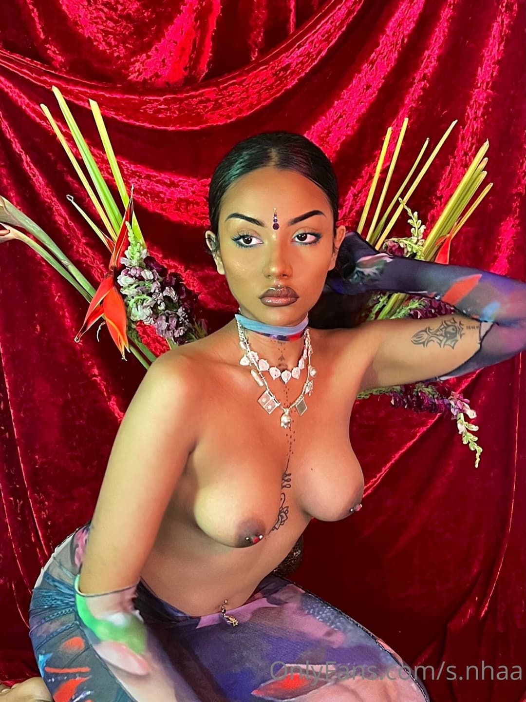 Beautiful Nri Onlyfans Girl Nude PhotoShoot Licking Pussy In Dogy I Leaked By King1von