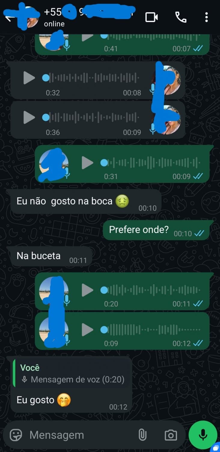 Coroa 40 anos se apaixonou pelo Chad