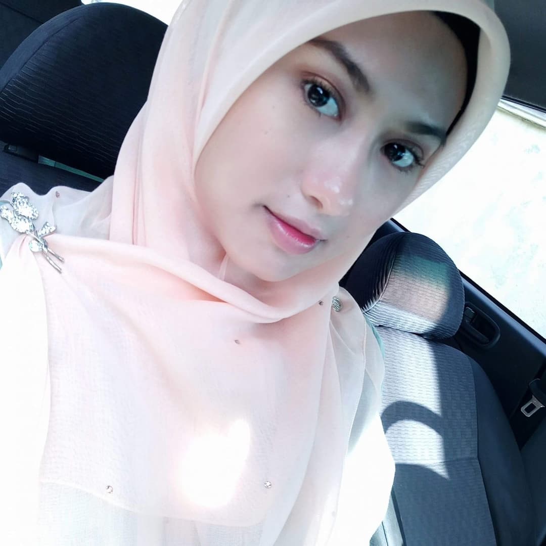 hijab ibu bunda mommy cantik telanjang nude