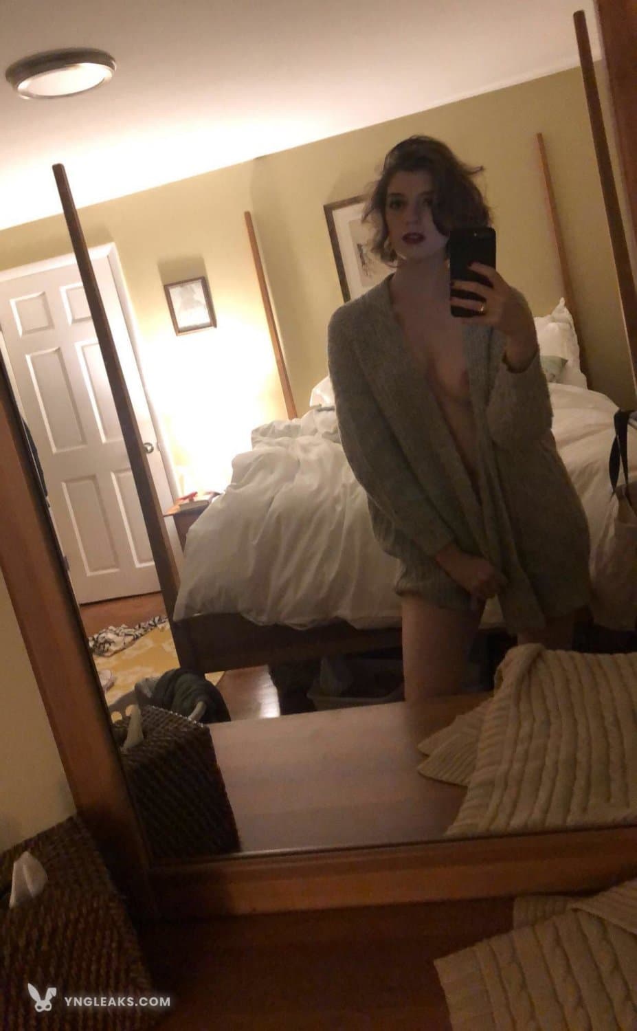 Click to view full size Jayne