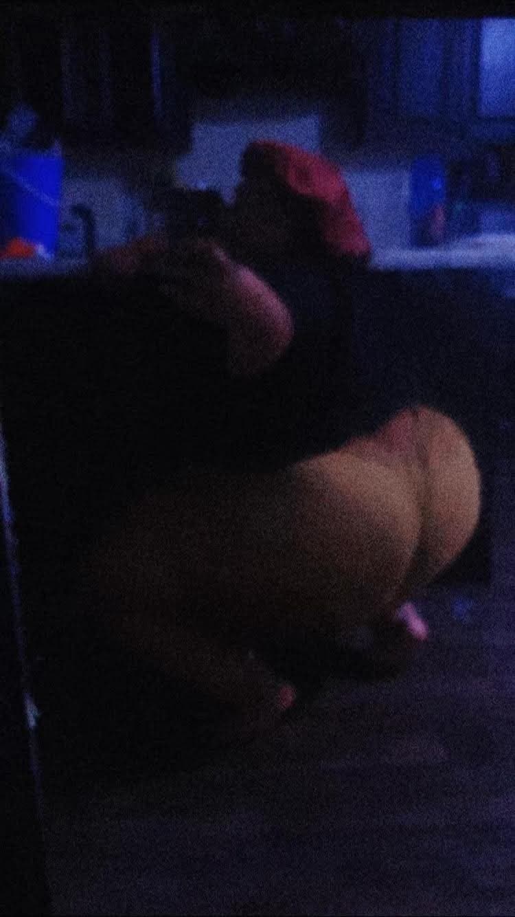 JACKING OFF MATERIAL