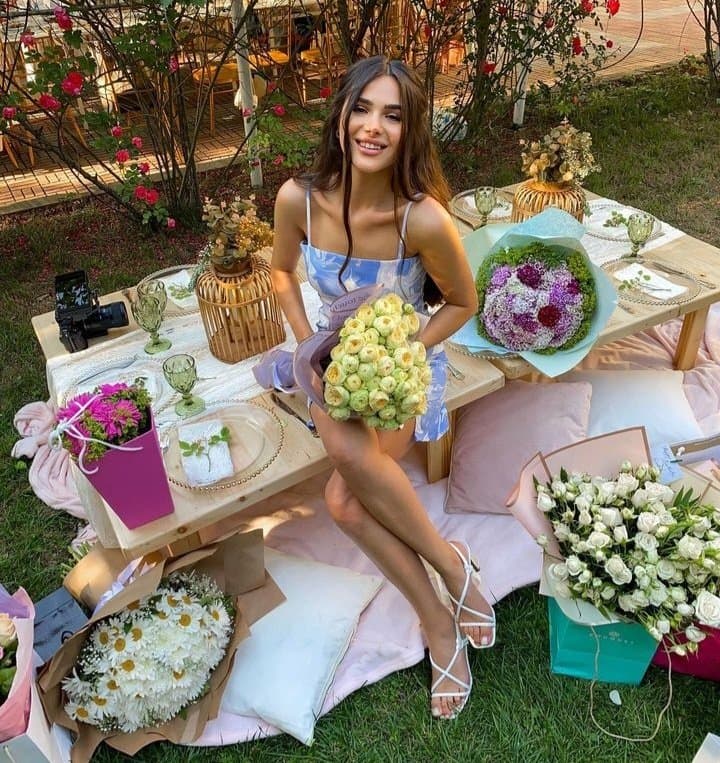 Sexy glamour feet pedicure woman