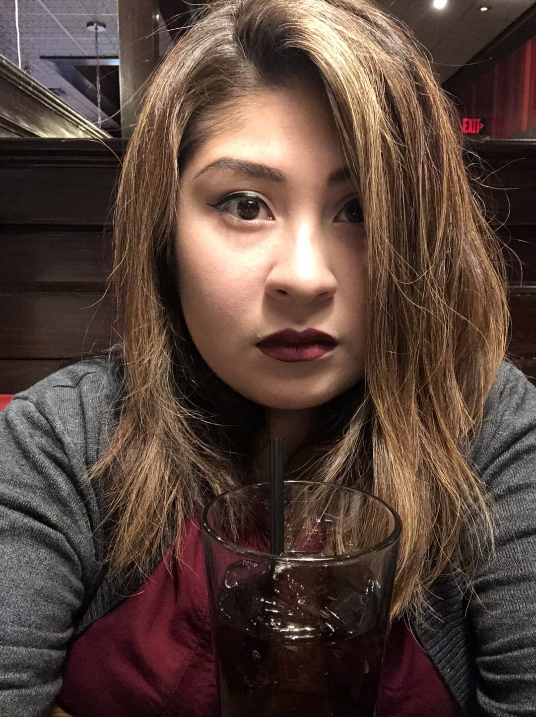 Amateur hotwife goes out for dinner with a date and goes to his place for dessert. Latina blowjob