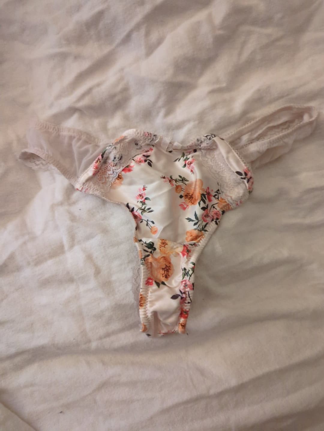 Click to view full size Hot flatmates panties