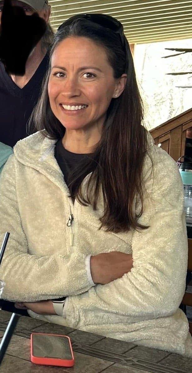 Amber gets a naked tattoo to remember when she masturbated on camera for spring break