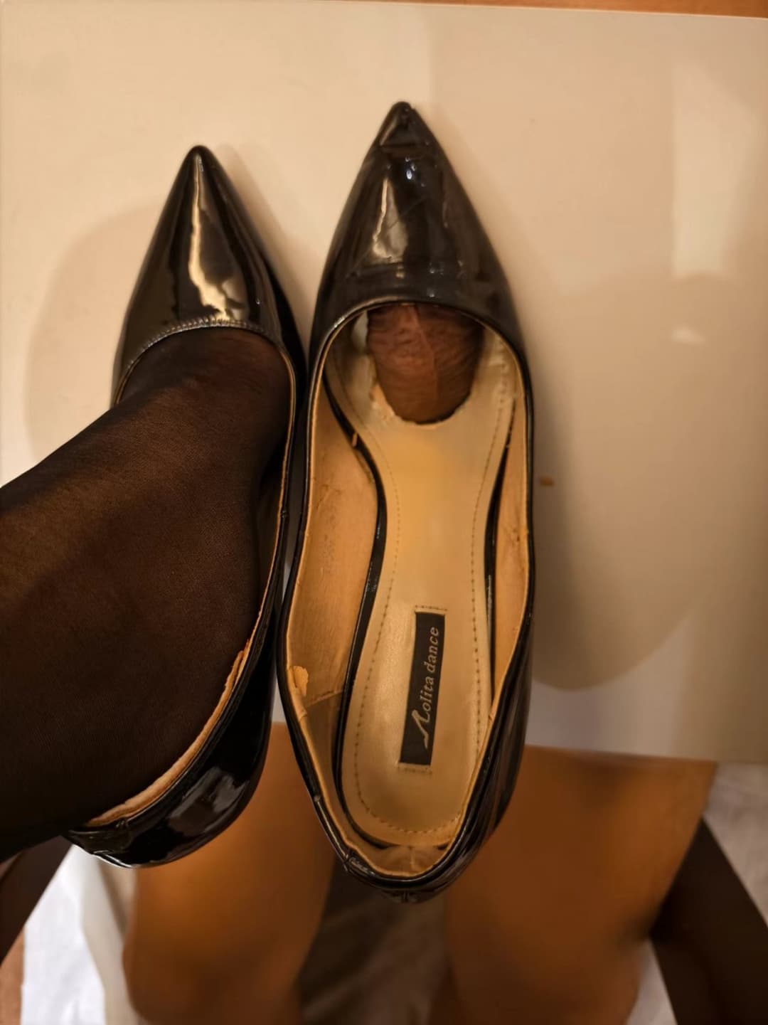 Click to view full size Asian shoes and cum