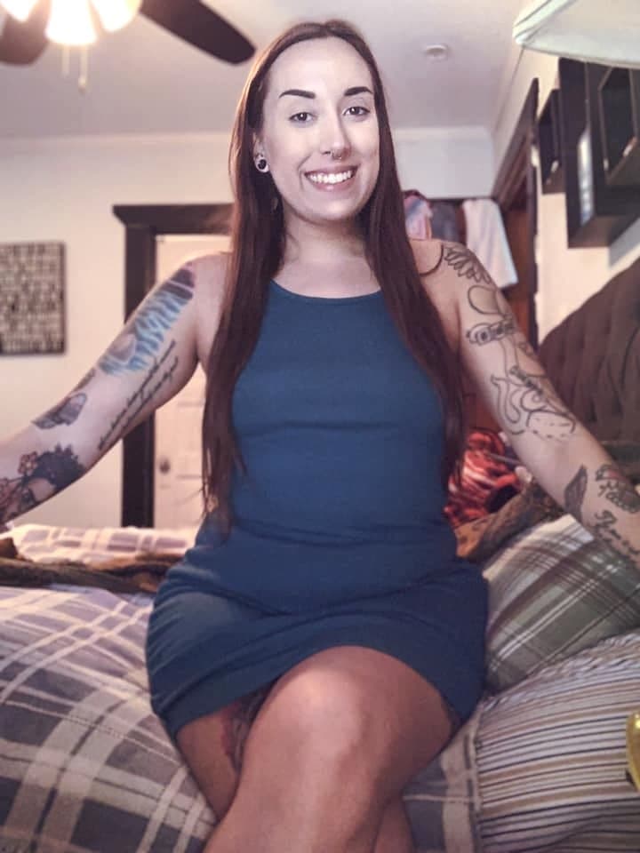 Tattooed Petite Wife Spreads and Shows Off Anal Plug