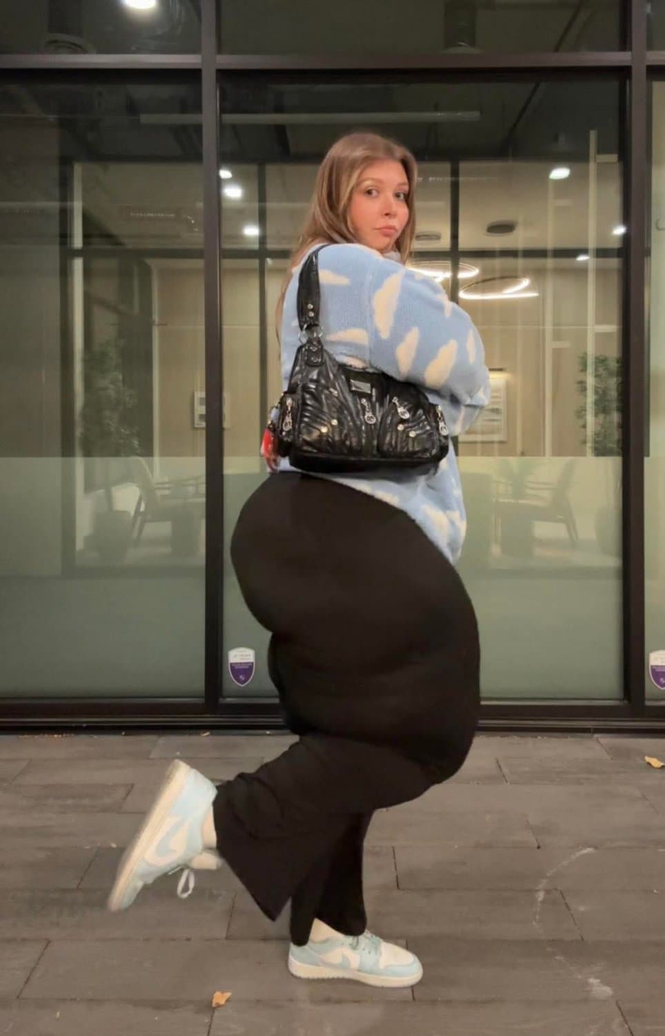 Click to view full size MASSIVE HUGE ASS SSBBW