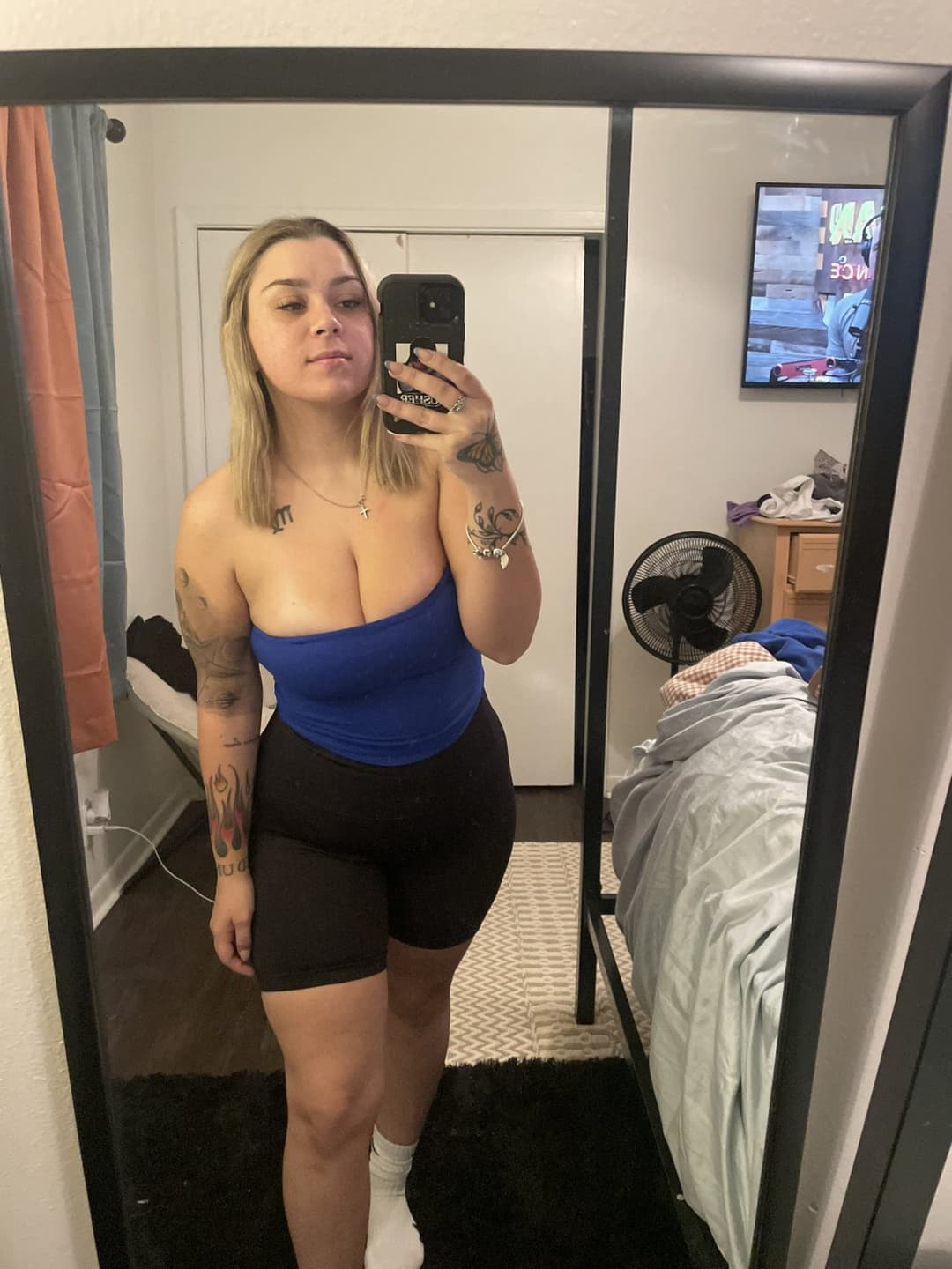 @karifrances13 on twitter, ive been edging and gooning to her for the last 3 months