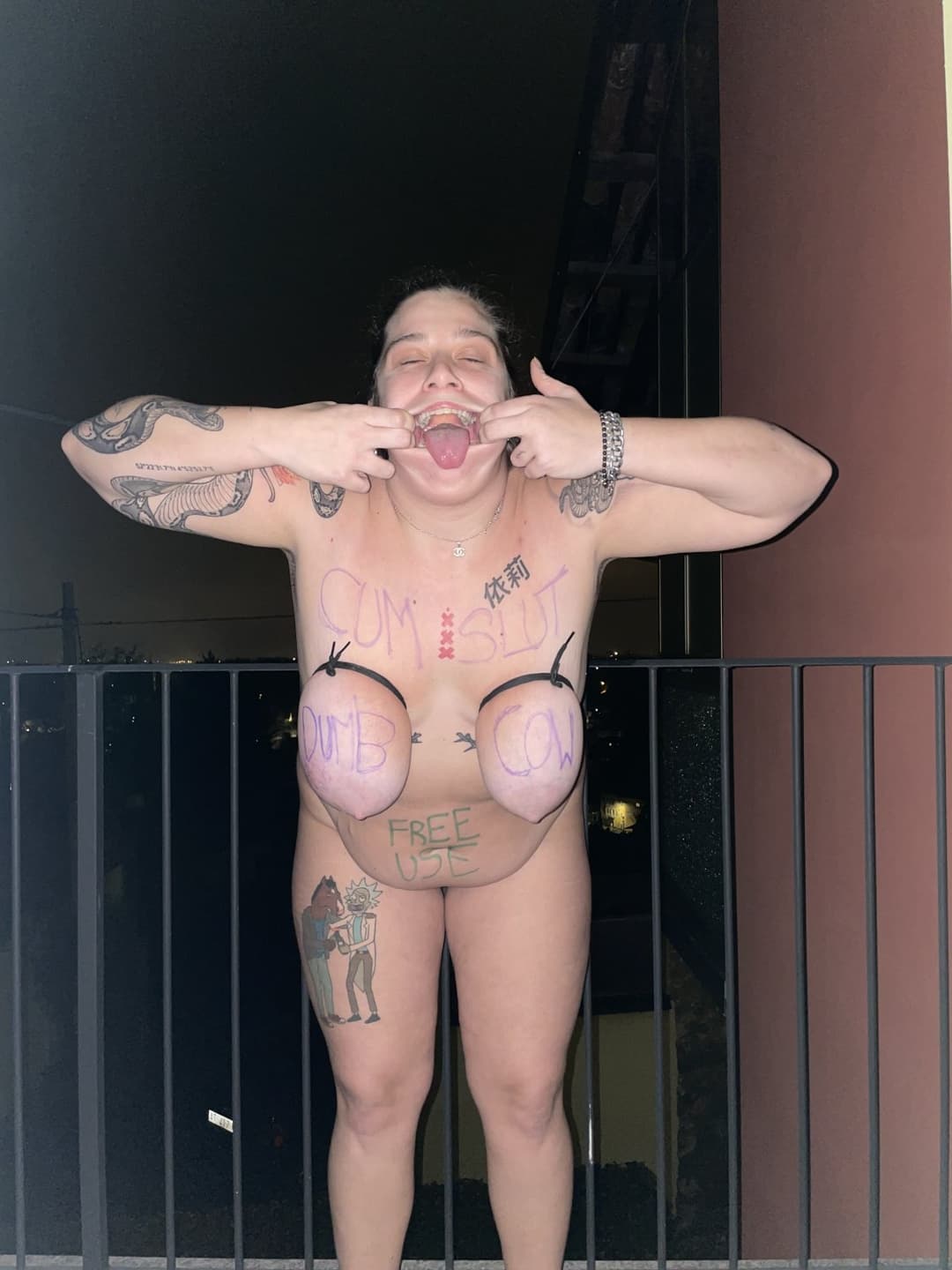 Italian human toilet