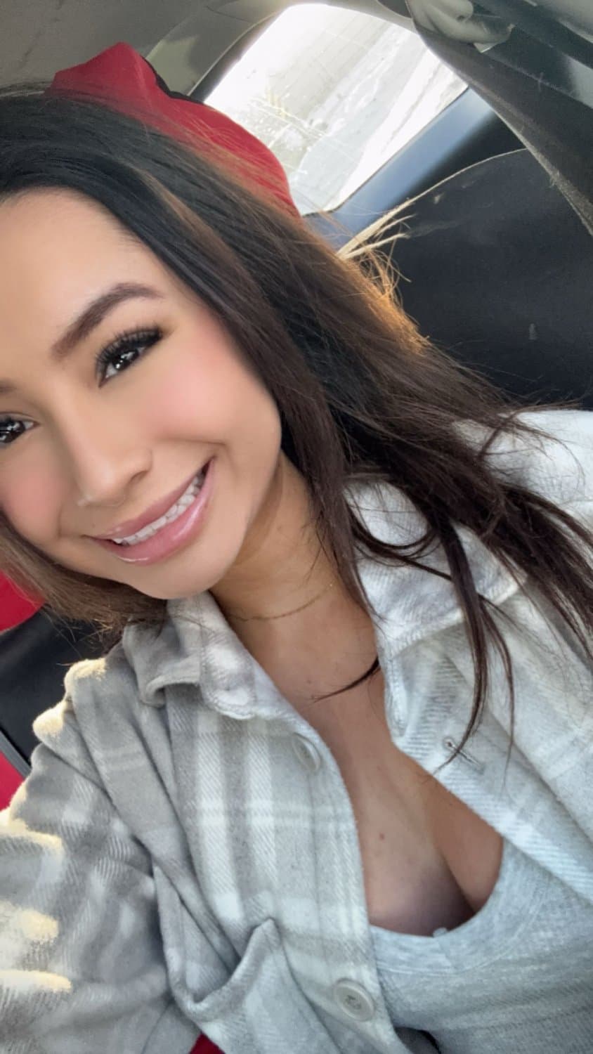 I want to seduce your dick into fucking me