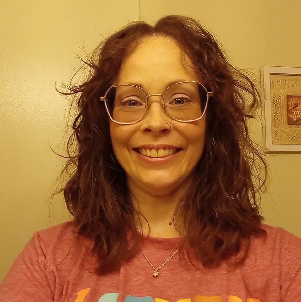 Tricia had no problem showing her moves on the dance floor, but ENF about showing her tits for G G W