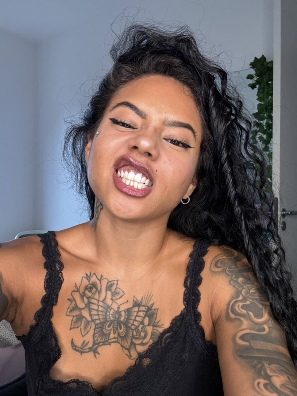 Valentina Naomi (blasianqueenxo) (Mistress Naomi) (theblasianbabe)