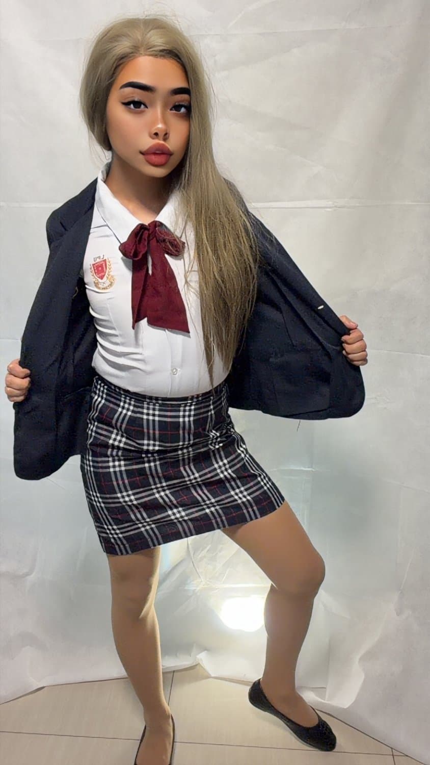 Upskirt Lyceum shs pinay trans student