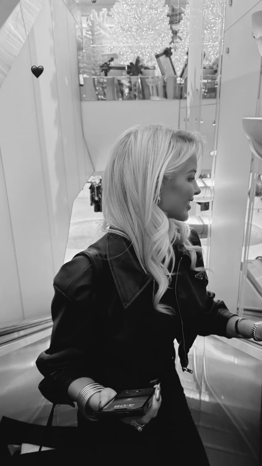 Innocent Blonde bombshell Caroline in desperate need of a cock