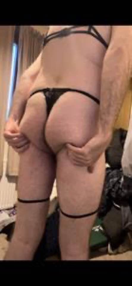 Gay scottish piggy craving cock. If your near inverness message me.