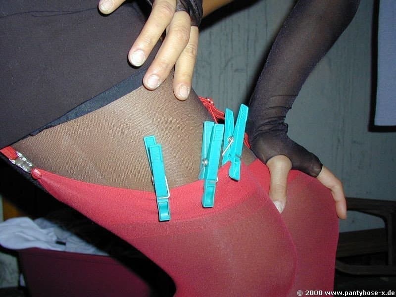 Click to view full size German Pantyhose Teen Vicki Wasche