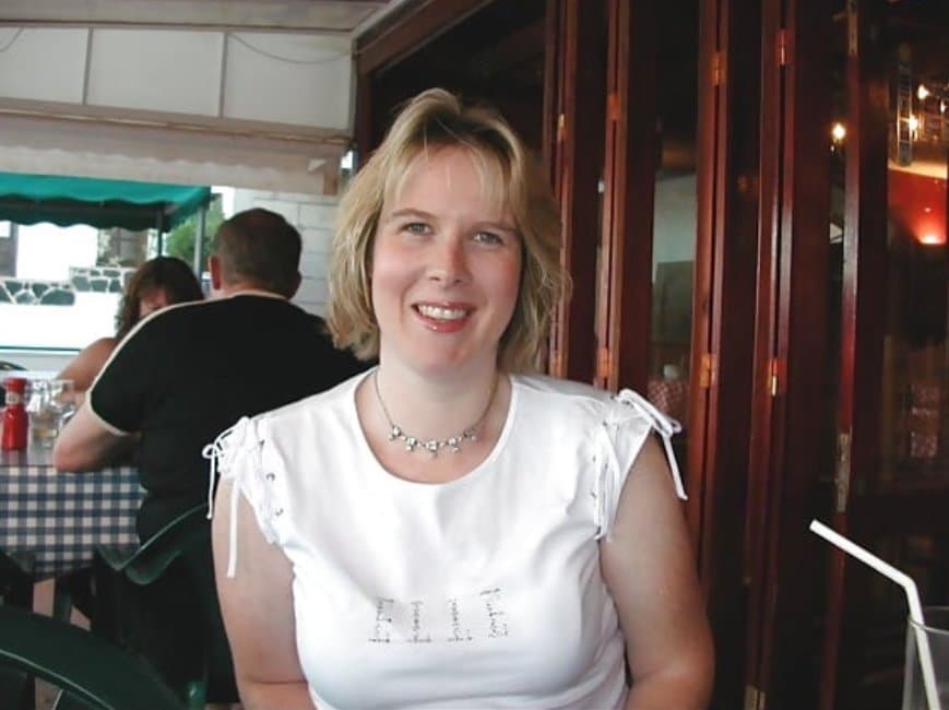 English wife Helen gets naked