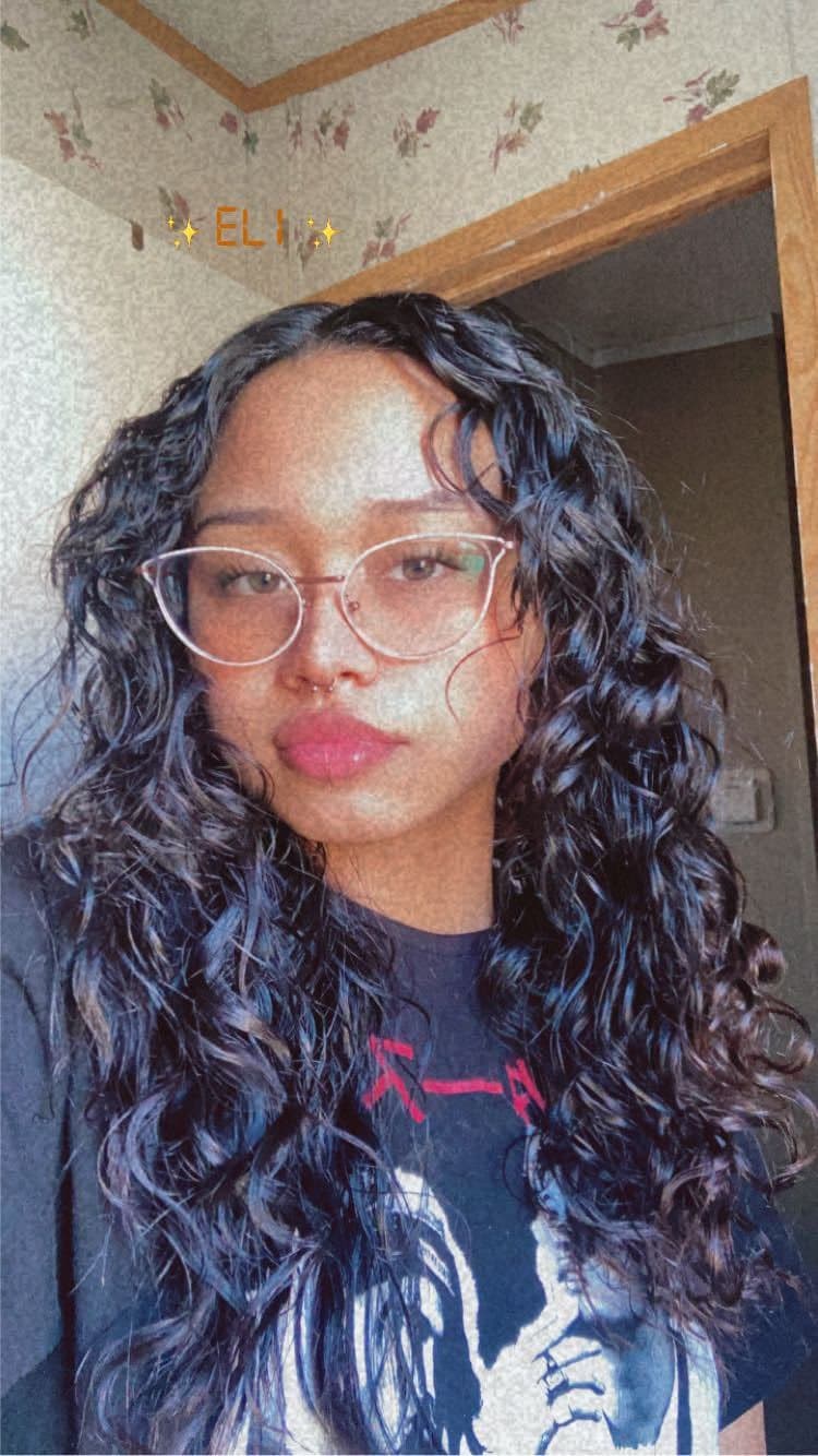 Click to view full size Ex coworker .. shes a lil freak who has a breeding kink